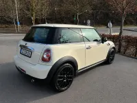 Gebraucht Mini Cooper 122 PS (89 kW) 2012 Weiß Kleinwagen