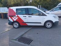 Gebraucht Ford Tourneo Connect Trend 95 PS (69 kW) 2015 Weiß Van / Kleinbus