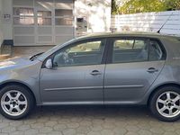 Second-hand VW Golf V 80 CP (58 kW) 2007 Gri Berlinǎ