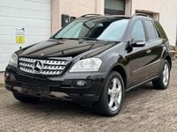 Second-hand Mercedes ML320 224 CP (164 kW) 2007 Negru SUV