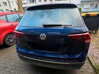 Gebraucht VW Tiguan 193 PS (141 kW) 2019 Blau SUV
