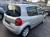 Gebraucht Renault Modus Night&Day 75 PS (55 kW) 2011 Silber Van / Kleinbus