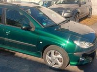 Gebraucht Peugeot 206 Tendance 109 PS (80 kW) 2003 Vert intensive Kombi