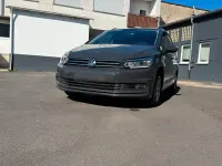 Gebraucht VW Touran 150 PS (110 kW) 2024 Grau Van / Kleinbus