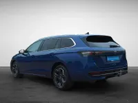 Gebraucht VW Passat Elegance 150 PS (110 kW) 2025 Blau Kombi
