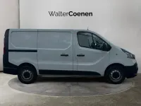Gebraucht Renault Trafic Komfort 145 PS (106 kW) 2021 Weiß Van / Kleinbus
