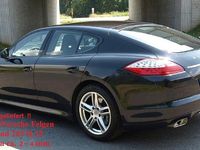 Gebraucht Porsche Panamera 250 PS (183 kW) 2012 Schwarz Kleinwagen