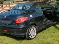 Gebraucht Peugeot 206 CC 136 PS (100 kW) 2004 Schwarz Cabrio