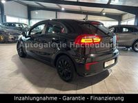 Gebraucht Kia Rio Platinum Edition 109 PS (80 kW) 2016 Aurora black Kleinwagen