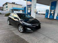 Gebraucht Hyundai i30 Classic 99 PS (72 kW) 2012 Schwarz Kleinwagen