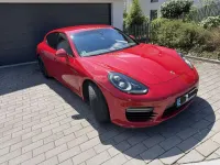 Gebraucht Porsche Panamera 441 PS (324 kW) 2016 Rot Kleinwagen