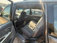 Gebraucht Kia Carens 139 PS (102 kW) 2006 Grau Van / Kleinbus