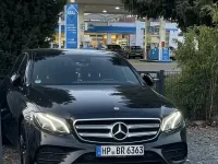 Używany Mercedes E220 194 KM (142 kW) 2017 Czarny Sedan/Limuzyna
