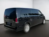 Gebraucht Mercedes V300 Avantgarde 237 PS (174 kW) 2025 Obsidianschwarz (metallic) Van / Kleinbus