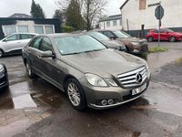 Gebraucht Mercedes E220 Elegance 170 PS (125 kW) 2009 Gold Limousine