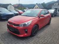 Gebraucht Kia Rio Spirit 99 PS (72 kW) 2017 Dunkelrot ((beg) signalrot me) (metallic) Limousine