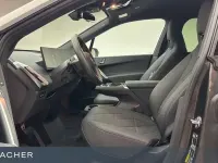 Gebraucht BMW iX Sport Line 300 kW (408 PS) 2025 Alpinweiß uni SUV