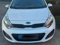 Gebraucht Kia Rio 109 PS (80 kW) 2011 Weiß Limousine