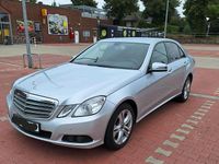Gebraucht Mercedes E220 170 PS (125 kW) 2009 Grau Limousine