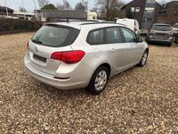 Gebraucht Opel Astra Selection 110 PS (80 kW) 2011 Silber Kombi