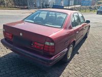 Gebraucht BMW 518 117 PS (86 kW) 1993 Rot Limousine