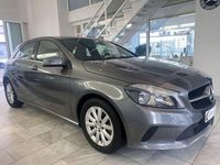 Gebraucht Mercedes A180 122 PS (89 kW) 2016 Grau Limousine