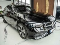 Gebraucht Mercedes C220 197 PS (144 kW) 2023 Ung. schwarz  unilack Kombi