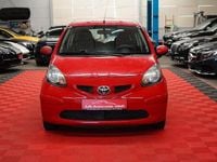Gebraucht Toyota Aygo 68 PS (50 kW) 2008 Rot Kleinwagen
