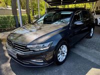Gebraucht VW Passat 150 PS (110 kW) 2024 Grau Kombi