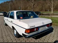 Gebraucht Mercedes 230 136 PS (100 kW) 1982 Weiß Limousine