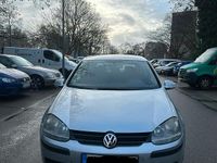 Gebraucht VW Golf V 105 PS (77 kW) 2003 Silber Kleinwagen