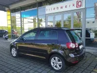 Gebraucht VW Golf VII Match 105 PS (77 kW) 2012 Deep black perleffekt Limousine