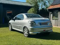 Gebraucht Peugeot 206 CC 110 PS (80 kW) 2006 Silber Cabrio