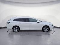 Gebraucht VW Passat Elegance 150 PS (110 kW) 2025 Weiß Kombi