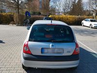 Gebraucht Renault Clio II 90 PS (66 kW) 2003 Grau Kleinwagen