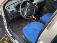 Gebraucht Opel Corsa 75 PS (55 kW) 2002 Silber Kleinwagen