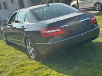 Gebraucht Mercedes E200 184 PS (135 kW) 2010 Schwarz Limousine