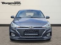 gebraucht Hyundai i20 Trend EU6d-T New 5-Türer Facelift MJ20 1.2 Benzin M T 84 PS Klimaautom SHZ LenkradHZG