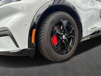 Gebraucht Ford Mustang Mach-E 197 kW (269 PS) 2022 Weiss SUV