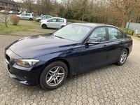 Gebraucht BMW 318 150 PS (110 kW) 2013 Blau Limousine