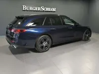 Gebraucht Mercedes E220 AMG 197 PS (144 kW) 2024 Metalliclack nautikblau metallic Kombi