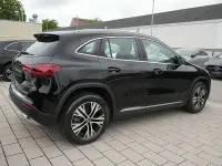 Gebraucht Mercedes GLA250 Progressive 224 PS (164 kW) 2025 Metalliclack kosmosschwarz SUV