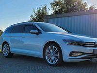 Gebraucht VW Passat 150 PS (110 kW) 2020 Weiß Kombi
