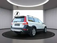 Gebraucht Volvo XC70 Summum 181 PS (133 kW) 2016 Weiß Kombi