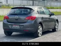 Gebraucht Opel Astra Design Edition 101 PS (74 kW) 2011 Grau Limousine