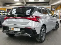 Gebraucht Hyundai i20 90 PS (66 kW) 2025 Weiß Kleinwagen