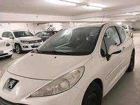 Gebraucht Peugeot 207 2011 Weiß Kleinwagen