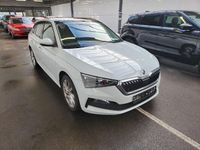 Gebraucht Skoda Scala Style 150 PS (110 kW) 2020 Moonweiss metallic (metallic) Kleinwagen