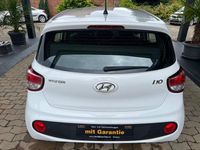 Gebraucht Hyundai i10 Basis 67 PS (49 kW) 2017 Polar white / sol Kleinwagen