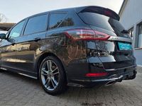 Gebraucht Ford S-MAX ST-Line 209 PS (153 kW) 2018 Shadow black Van / Kleinbus